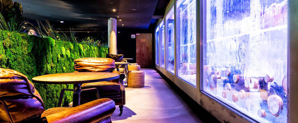 Kube Paris Hotel & Ice Bar ★★★★ - Vivez une expérience totalement insolite dans le 18ème arrondissement. - Paris, France