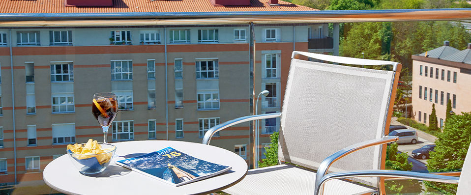 Hesperia Donosti ★★★★ - Admire the unparalleled beauty of San Sebastian while eating a pintxo - San Sebastian, Spain