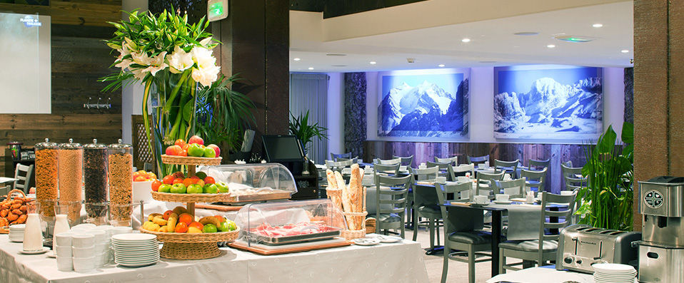 Le Chabichou ★★★★ - Fall under the spell of this gastronomic residence in glamorous Courchevel. - Courchevel, France