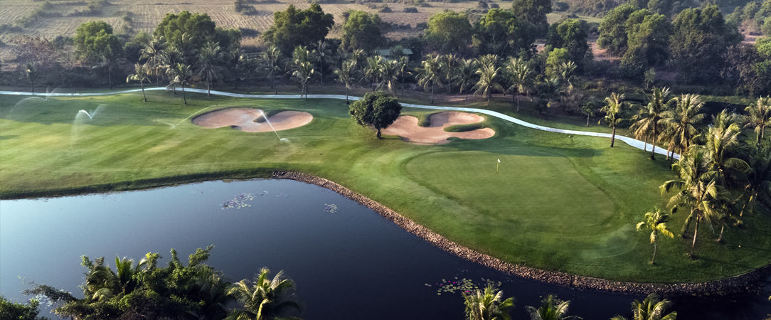Sofitel Angkor Phokeethra Golf & Spa Resort ★★★★★ - Atmospheric al fresco spaces, a luxurious swim up bar and a tasteful wine room. - Siem Reap, Cambodia