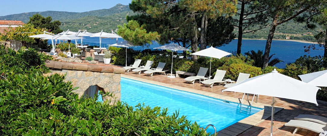 Hôtel A’mare ★★★★★ - Séjourner dans un cadre luxueux et profiter de la vue exceptionnelle sur le golfe de Valinco. - Corse, France