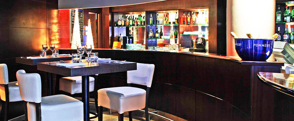 Mercure Chambéry Centre ★★★★ - Last Minute - Sophistication in the stunning Alpine city of Chambéry. - Chambéry, France