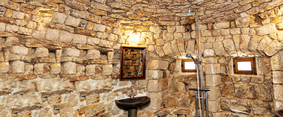Maisonseule - Adults only - Vie de château en pleine nature pour un saut dans l’histoire. <b>Adults Only !</b> - Rhône-Alpes, France