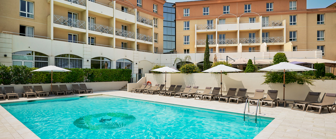 Hôtel Birdy by HappyCulture ★★★★ - Relaxing golf-side sanctuary in traditional Provençal France. - Aix-en-Provence, France