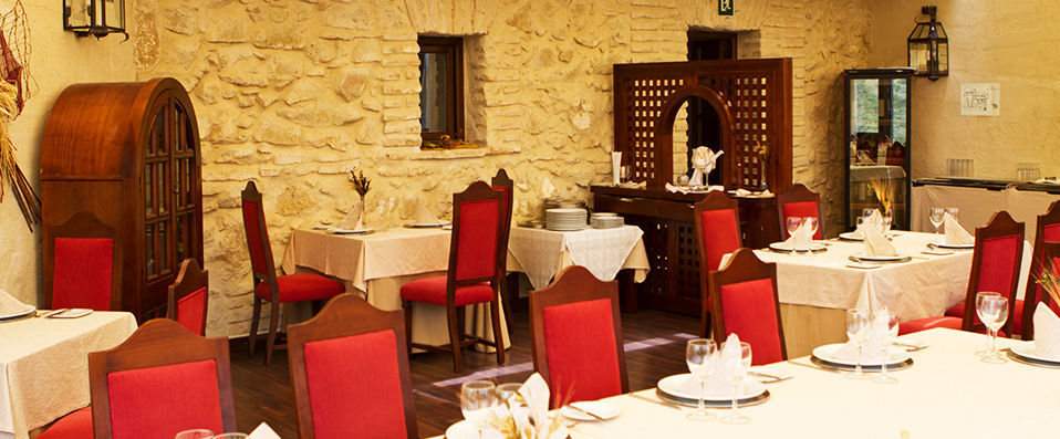 Hotel Convento La Magdalena by Checkin ★★★★★ - Vivez une expérience unique dans un ancien couvent de Málaga. <b> Demi-pension incluse !</b> - Andalousie, Espagne