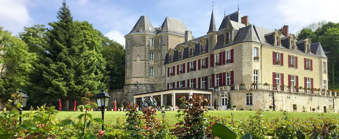 Château Laroche-Ploquin ★★★★ - Spectacular castle escape in the lush Loire Valley. - Indre-et-Loire, France