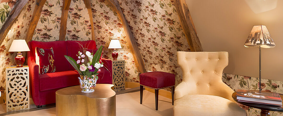 Château Laroche-Ploquin ★★★★ - Spectacular castle escape in the lush Loire Valley. - Indre-et-Loire, France