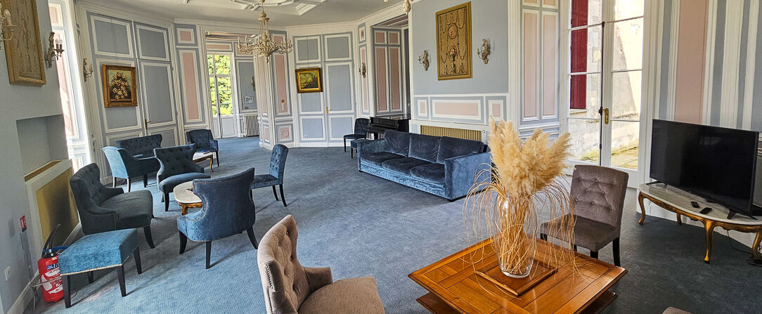 Château Laroche-Ploquin ★★★★ - Un sublime séjour châtelain dans le Val de Loire. - Indre-et-Loire, France