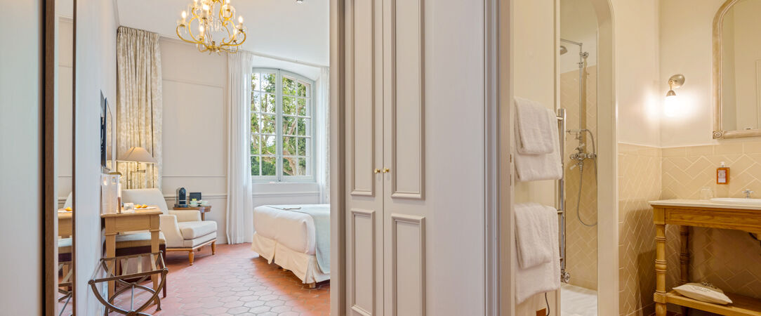 Château de Fonscolombe ★★★★★ Relais & Châteaux - Refined and simple elegance at a Château. - Provence, France
