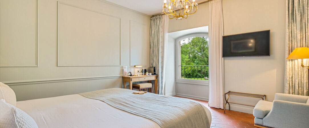 Château de Fonscolombe ★★★★★ Relais & Châteaux - Refined and simple elegance at a Château. - Provence, France