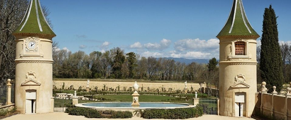 Château de Fonscolombe ★★★★★ - Refined and simple elegance at a Château. - Provence, France