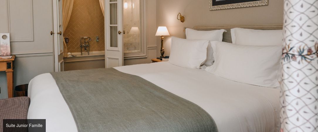 Château de Fonscolombe ★★★★★ Relais & Châteaux - Élégance, raffinement & luxe d'un château historique posé dans le cadre merveilleux de la nature de Provence. - Provence, France