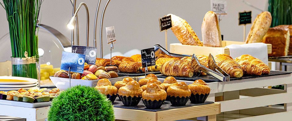 Mercure Paris Vaugirard Porte de Versailles ★★★★ - Last Minute - Amazing views of the Porte de Versailles Exhibition Centre from this exquisite hotel. - Paris, France