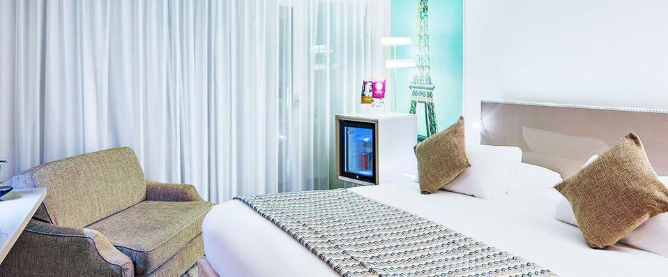 Mercure Paris Vaugirard Porte de Versailles ★★★★ - Last Minute - Amazing views of the Porte de Versailles Exhibition Centre from this exquisite hotel. - Paris, France