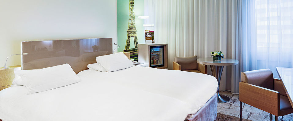 Mercure Paris Vaugirard Porte de Versailles ★★★★ - Last Minute - Amazing views of the Porte de Versailles Exhibition Centre from this exquisite hotel. - Paris, France