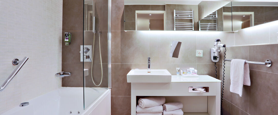Mercure Paris Vaugirard Porte de Versailles ★★★★ - Dernière minute - Hôtel 4 étoiles confortable et bien desservi pour explorer la capitale. - Paris, France