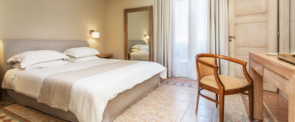 Porto Naxos Hotel ★★★★ - A stylish hotel that exists in harmony with its beautiful surroundings. - Naxos, Greece