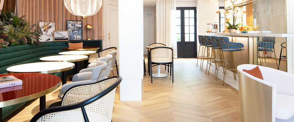 Hotel Parisianer ★★★★ - A super chic city haven with contemporary art deco stylings. - Paris, France