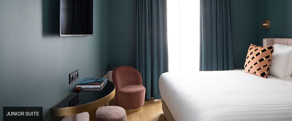 Hotel Parisianer ★★★★ - A super chic city haven with contemporary art deco stylings. - Paris, France