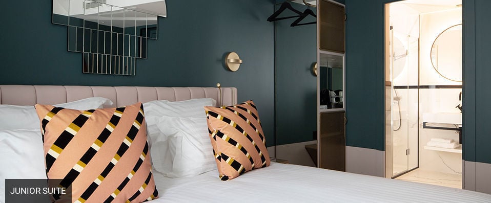 Hotel Parisianer ★★★★ - A super chic city haven with contemporary art deco stylings. - Paris, France