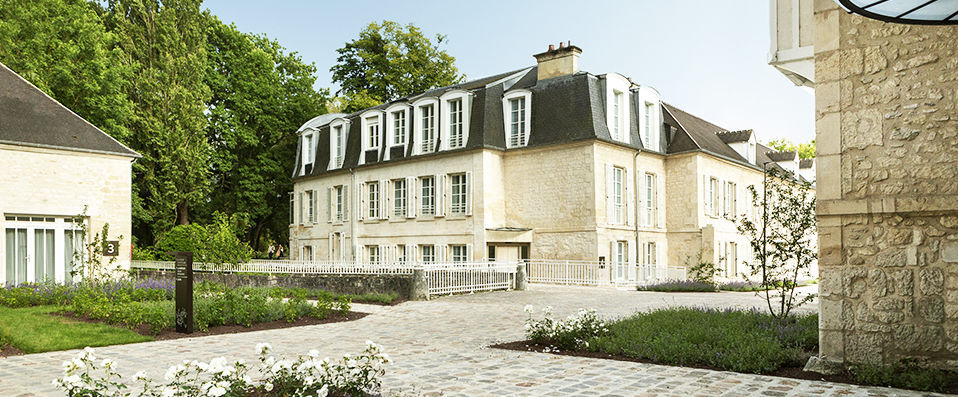 Le Grand Pavillon Chantilly ★★★★ - Cuisine de terroir, nature & élégance… Le cadre parfait pour se ressourcer ! - Chantilly, France