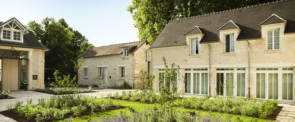 Le Grand Pavillon Chantilly ★★★★ - Cuisine de terroir, nature & élégance… Le cadre parfait pour se ressourcer ! - Chantilly, France