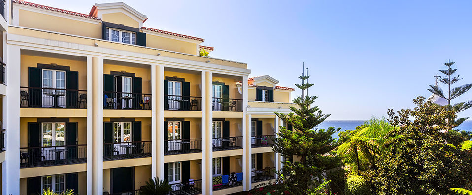 Hotel Quinta Bela São Tiago ★★★★ - Ocean and mountain views from a 19th-century manor house. - Funchal, Portugal