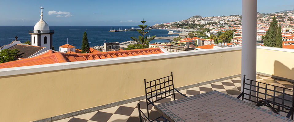 Hotel Quinta Bela São Tiago ★★★★ - Ocean and mountain views from a 19th-century manor house. - Funchal, Portugal