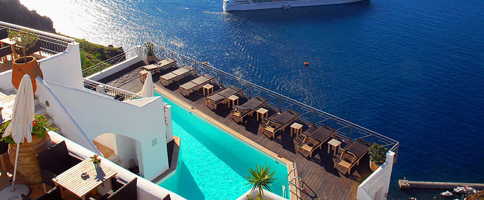 Athina Cliff Side Suites ★★★★ - Par Anne Allio - Vereecke , correspondante de VeryChic - Santorin, Grece