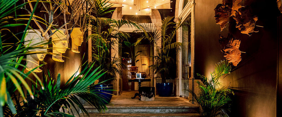 Torel 1884 Suites & Apartments ★★★★★ - An exotic expedition, rich in history, in a palace dating back to 1884. - Porto, Portugal