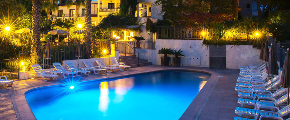 Van der Valk Hotel Le Catalogne ★★★★ - A French paradise under the Riviera sun. - Fréjus, France