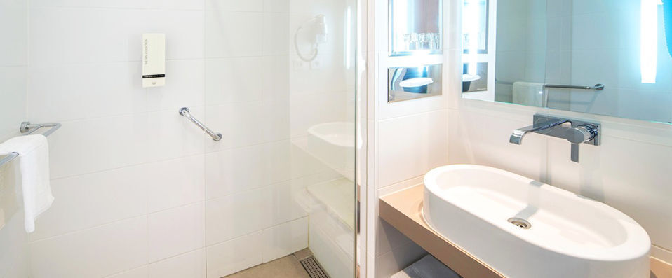 Van der Valk Hotel Le Catalogne ★★★★ - A French paradise under the Riviera sun. - Fréjus, France