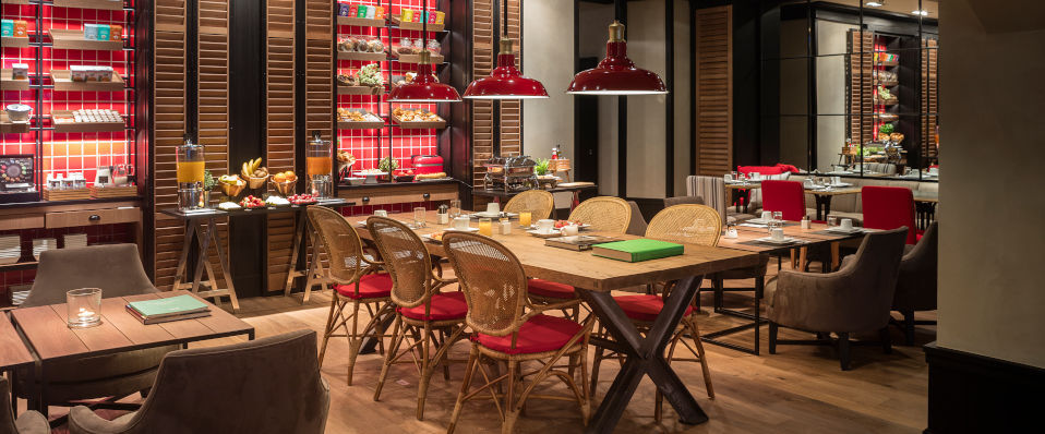 Hotel Casa Elliot ★★★★ - A central yet relaxing stay in bubbling Barcelona. - Barcelona, Spain