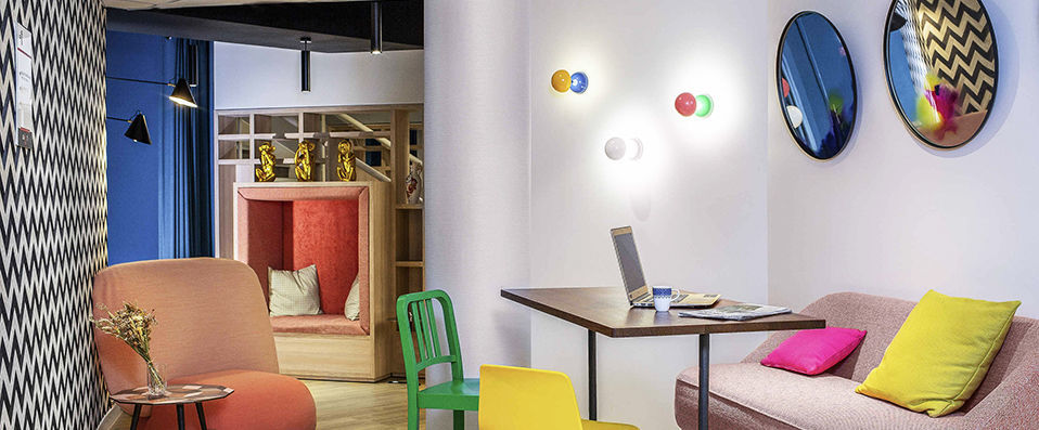 Hôtel Mercure Paris Gare Montparnasse ★★★★ - Hôtel chic & urbain au cœur de Montparnasse dans le 14ème arrondissement de Paris. - Paris, France