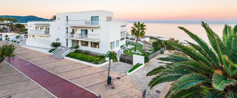 Hotel Atolon ★★★★ - Seafront sanctuary on Mallorca’s tranquil eastern coast. - Mallorca, Spain