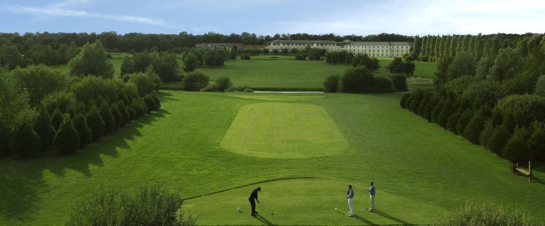 Mercure Chantilly Resort ★★★★ - Savour every moment at this contemporary chateau. - Chantilly, France