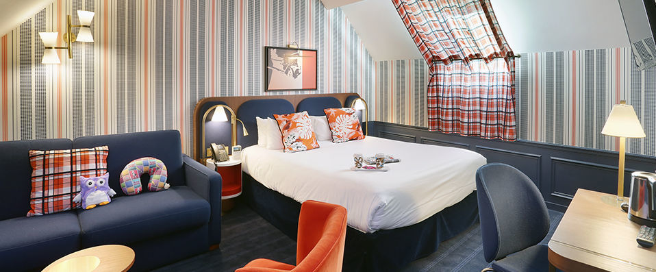 Hôtel Le Cheval Blanc ★★★★ - Charming renovated hotel in the countryside outside Paris - Marne-la-Vallée, France