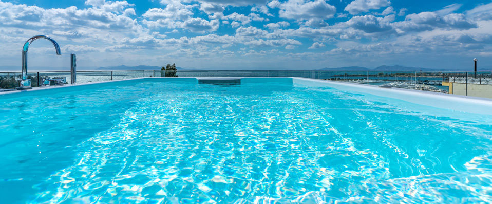 Glyfada Riviera Hotel ★★★★★ - L’alliance parfaite de la mer & de la culture. <b>Surclassement offert !</b> - Glyfada, Grèce