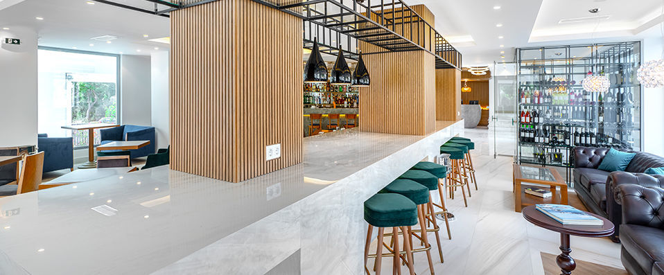 Glyfada Riviera Hotel ★★★★★ - L’alliance parfaite de la mer & de la culture. <b>Surclassement offert !</b> - Glyfada, Grèce