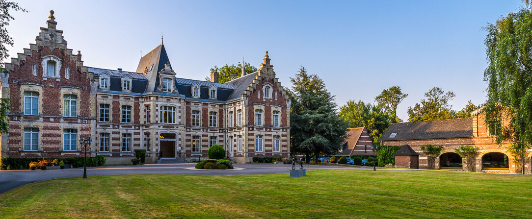 Château Tilques - A green oasis of peace just across the channel. - Saint-Omer, France