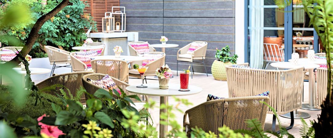 Hotel Croisette Beach Cannes - MGallery ★★★★ - Élégance bohème, plage privée et art de vivre cannois à proximité de la Croisette. - Cannes, France