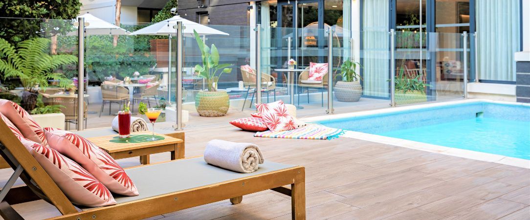 Hotel Croisette Beach Cannes - MGallery ★★★★ - Élégance bohème, plage privée et art de vivre cannois à proximité de la Croisette. - Cannes, France