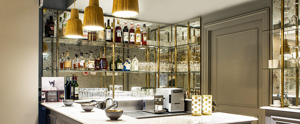 Hôtel Charles V ★★★★ - Sumptuous Swedish rococo style in perfect Parisian location - Paris, France