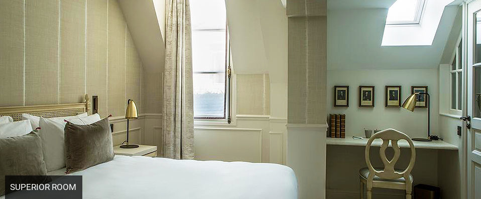 Hôtel Charles V ★★★★ - Sumptuous Swedish rococo style in perfect Parisian location - Paris, France