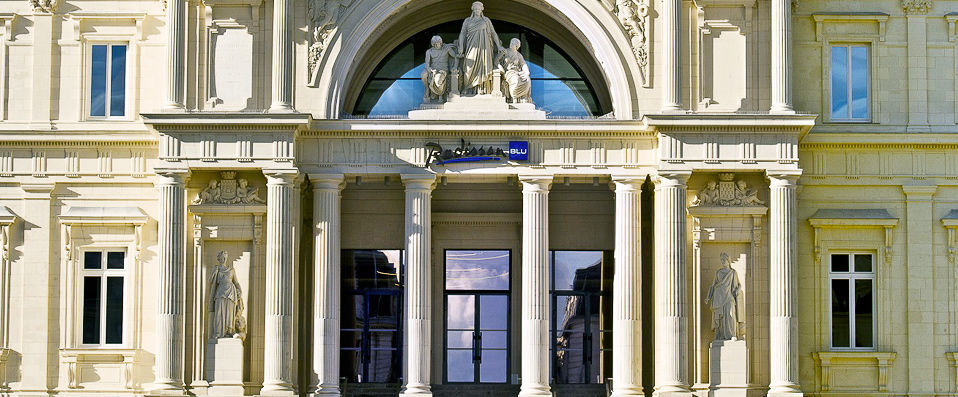 Radisson Blu Hôtel Nantes ★★★★ - Luxury hotel set in a grand old courthouse. - Nantes, France