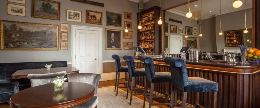 Roseate House London ★★★★★ - Classic London class and elegance in the heart of the city. - London, United Kingdom