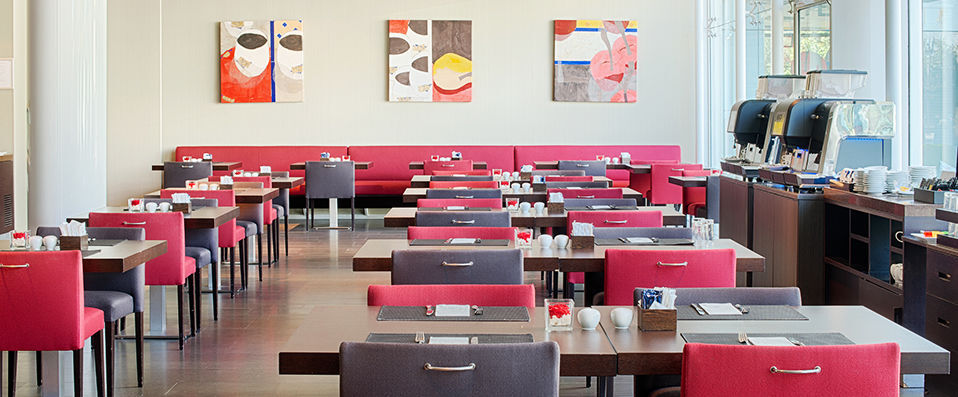 NH Savona Darsena ★★★★ - A contemporary retreat in a medieval city. - Savona, Italy