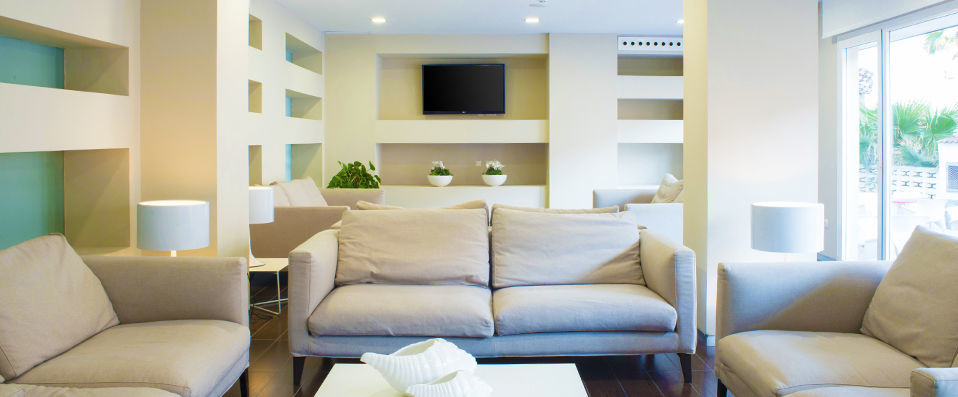 Aparthotel Acualandia ★★★★ - Apartment-style accommodation along the historic Costa del Azahar - Community of Valencia, Spain