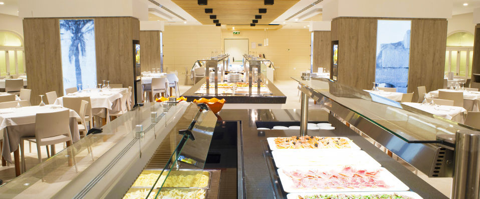Aparthotel Acualandia ★★★★ - Apartment-style accommodation along the historic Costa del Azahar - Community of Valencia, Spain