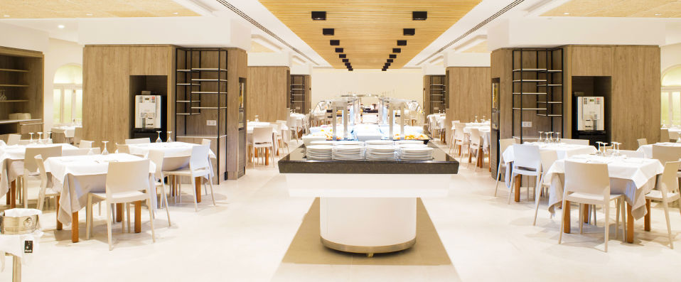 Aparthotel Acualandia ★★★★ - Apartment-style accommodation along the historic Costa del Azahar - Community of Valencia, Spain